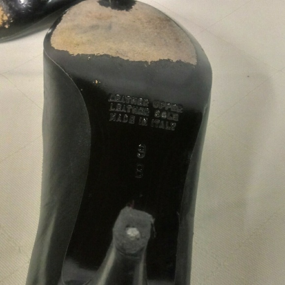 Saks Fifth Avenue Black Leather Crisscross Suede Detail Mid Heel Slip On Pump - Picture 8 of 8